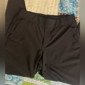 Athlete Size 4 Black Pants